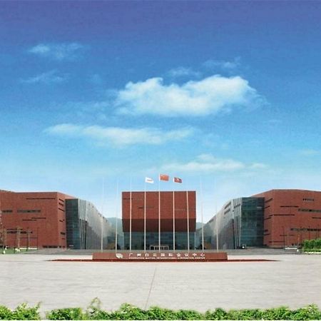 מלון Guangzhou Baiyun International Convention Center מראה חיצוני תמונה
